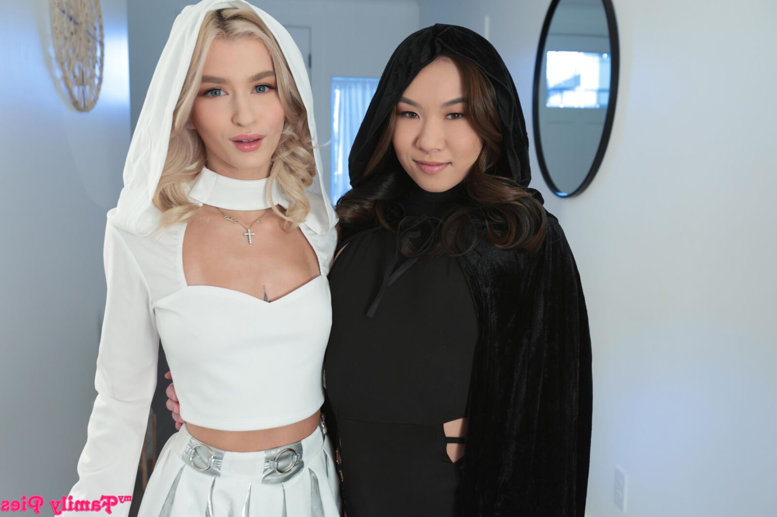 Emma Rosie yo, Kimmy Kimm Yo Steamsis se une al lado de la lujuria