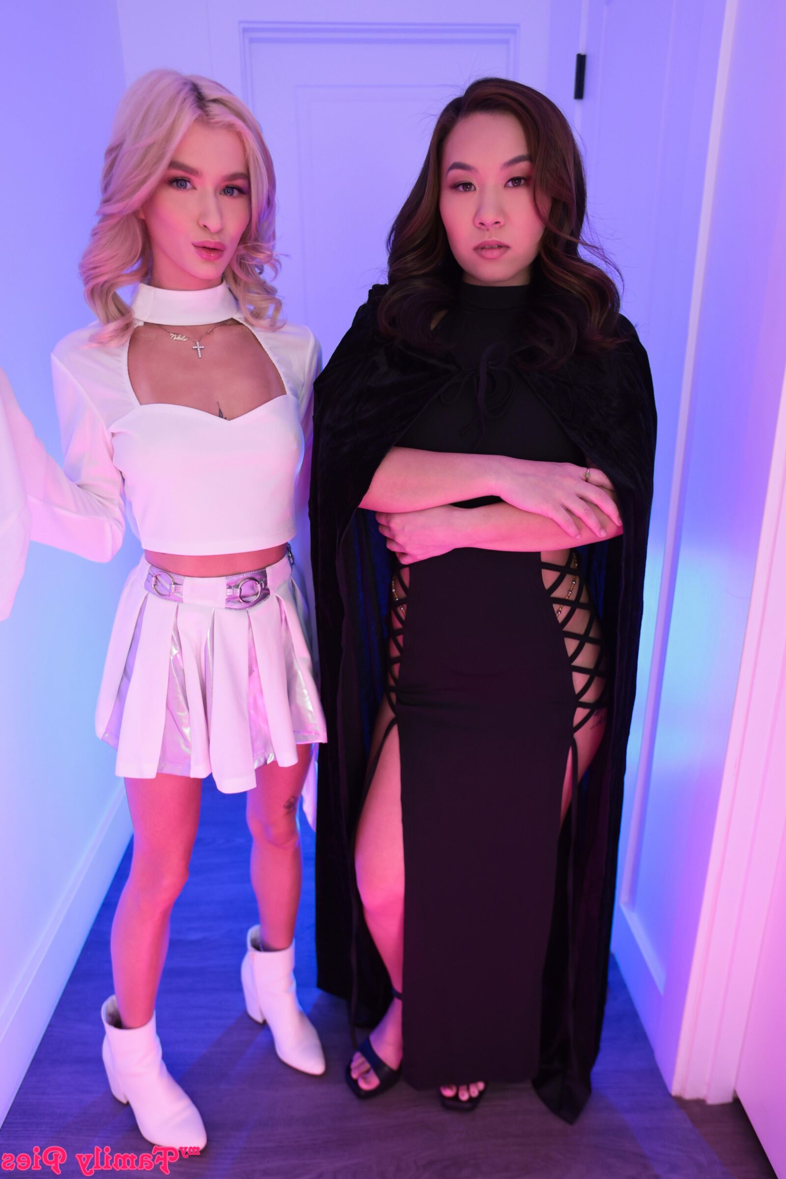 Emma Rosie yo, Kimmy Kimm Yo Steamsis se une al lado de la lujuria