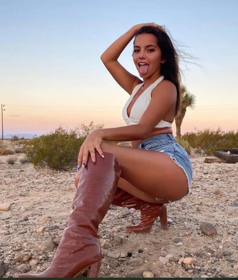 Celebridades impecáveis ​​Isabela Merced