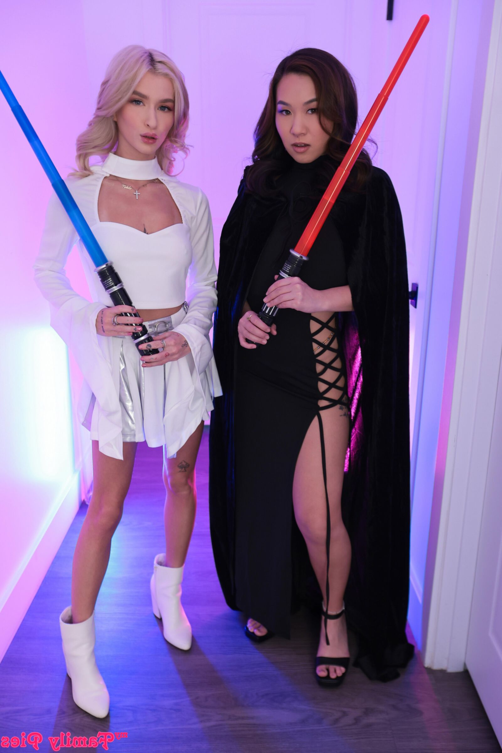 Emma Rosie yo, Kimmy Kimm Yo Steamsis se une al lado de la lujuria