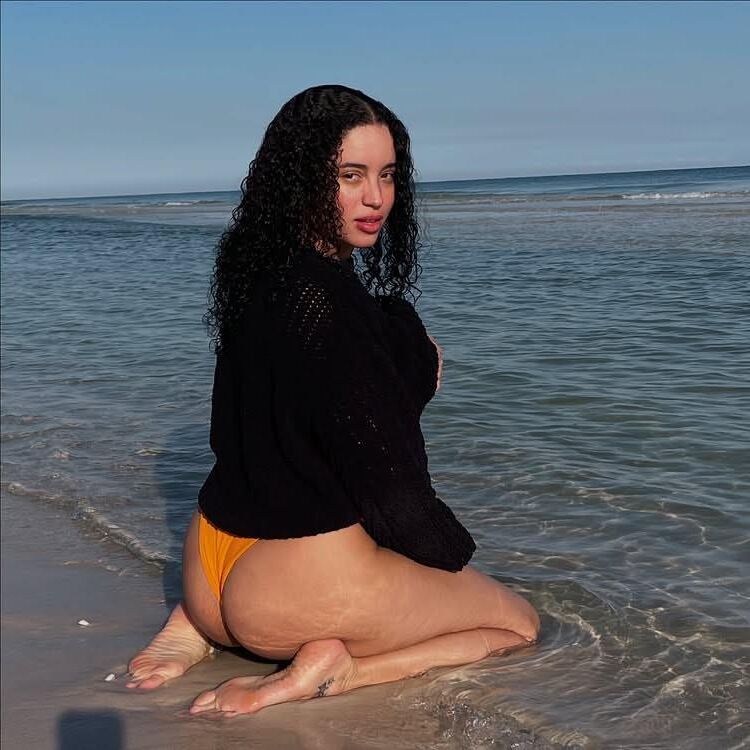 Modelo Insta Ashley Dawn Smith