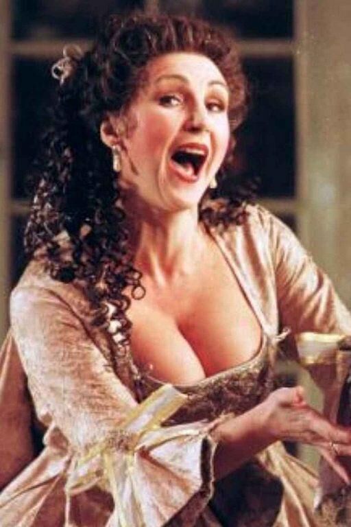 Lesley Garret