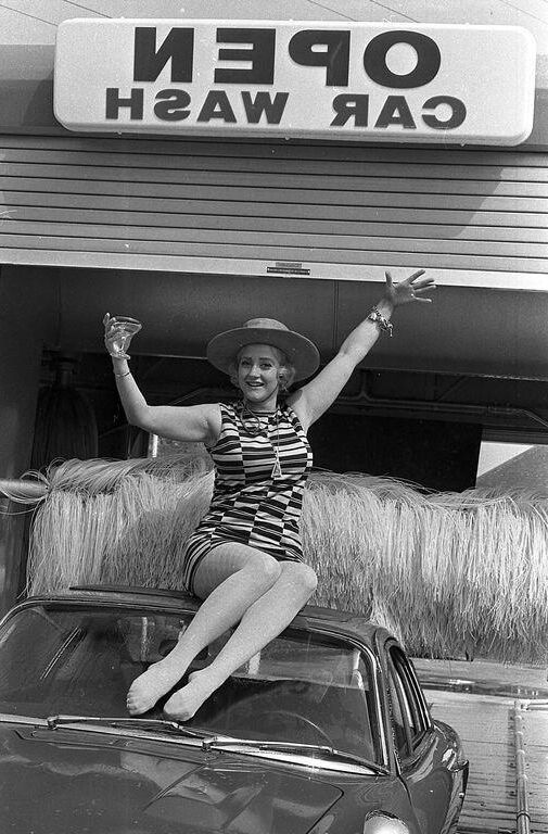 Liz Frazer