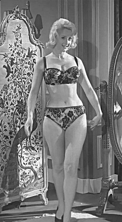 Liz Frazer