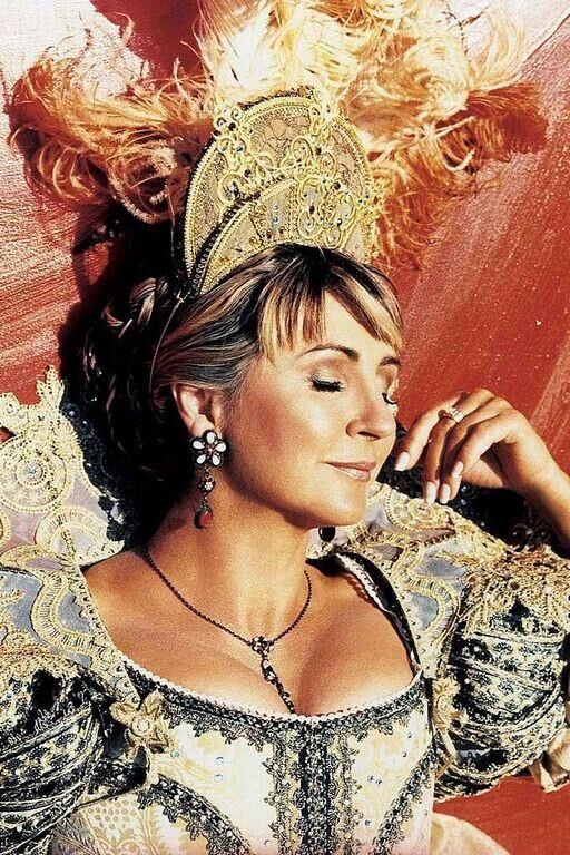 Lesley Garret