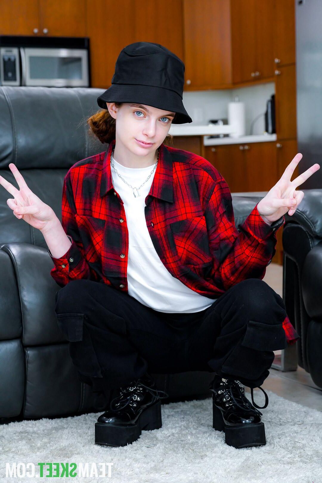 Miss Raquel Yo, Marina Vaylor Yo Stepmom te enseñará
