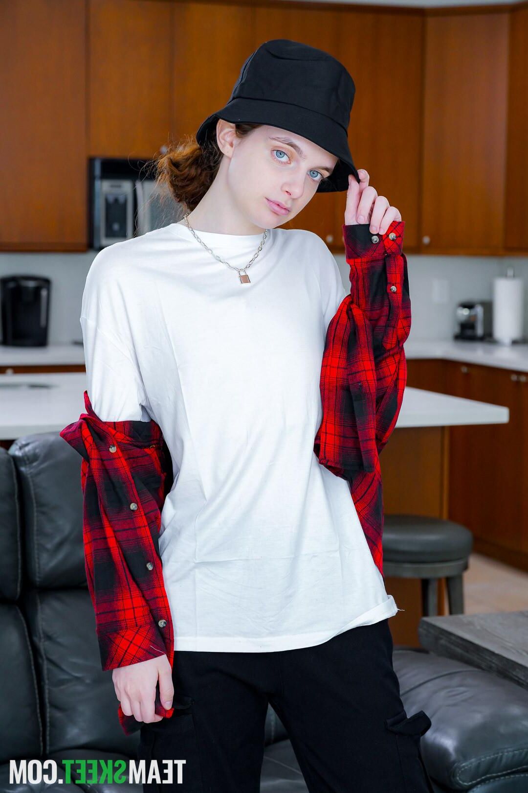 Miss Raquel Yo, Marina Vaylor Yo Stepmom te enseñará