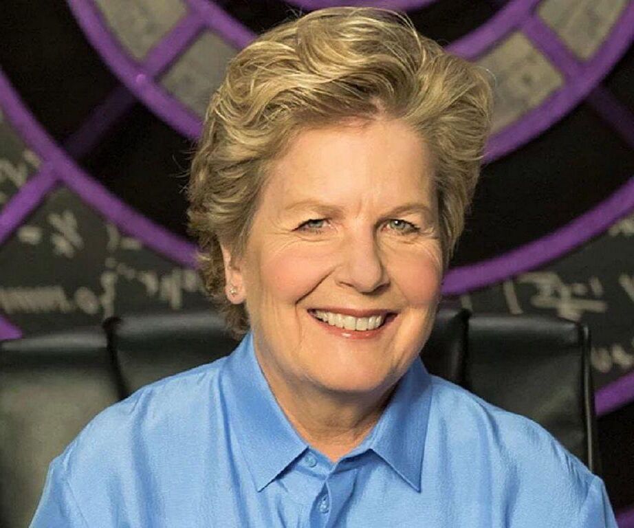 SANDI TOKSVIG