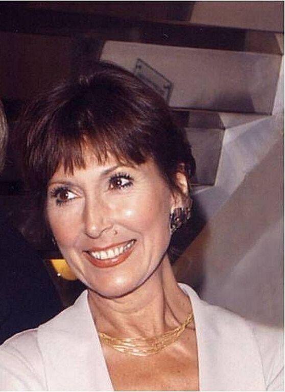 ANITA HARRIS