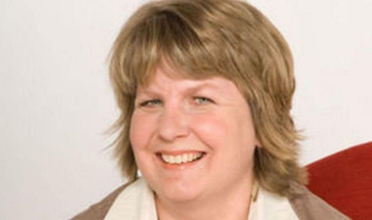 SANDI TOKSVIG