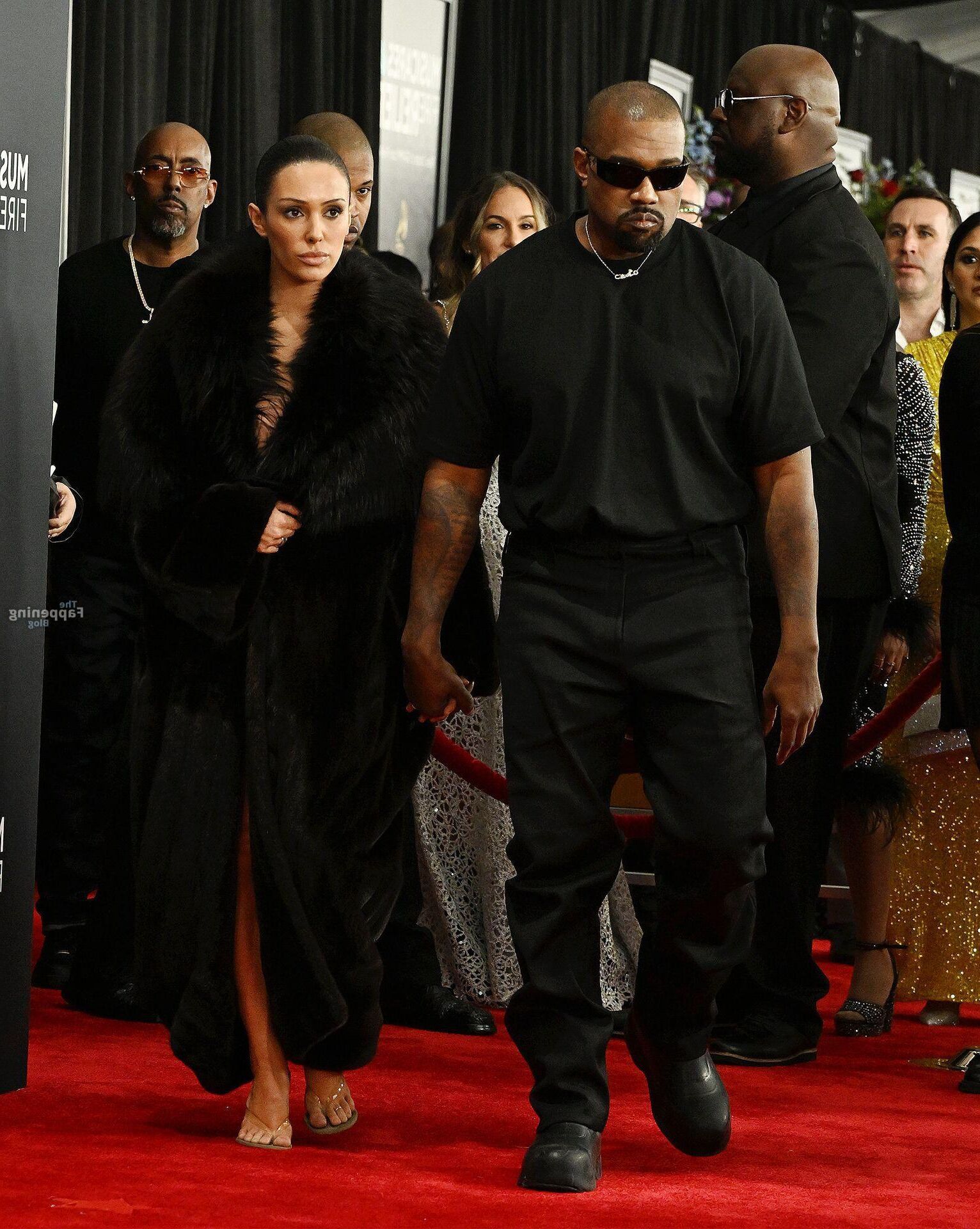 Bianca Censori: Ausstellungswissenschaftler auf dem roten Teppich, mit freundlicher Genehmigung von Kanye West
