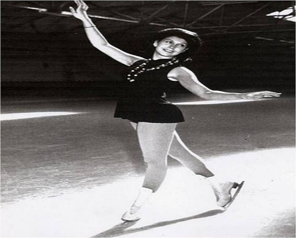 ANITA HARRIS