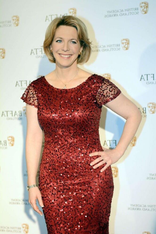 Hazel Irvine Cum auf ihrem Gesicht