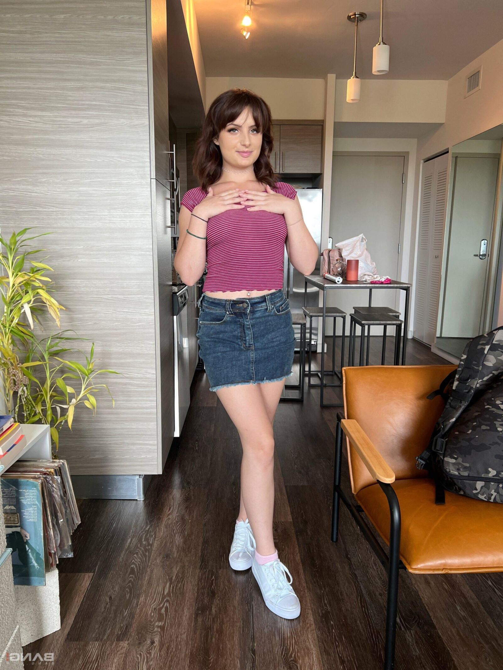 Evie Christian yo Cons Her Friends Stepdad To Fuck Her