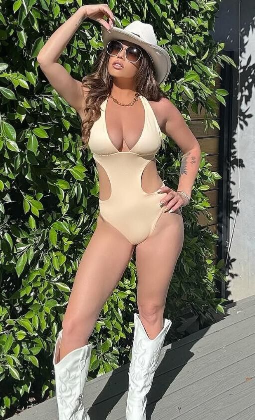 CHANEL WEST COAST 
