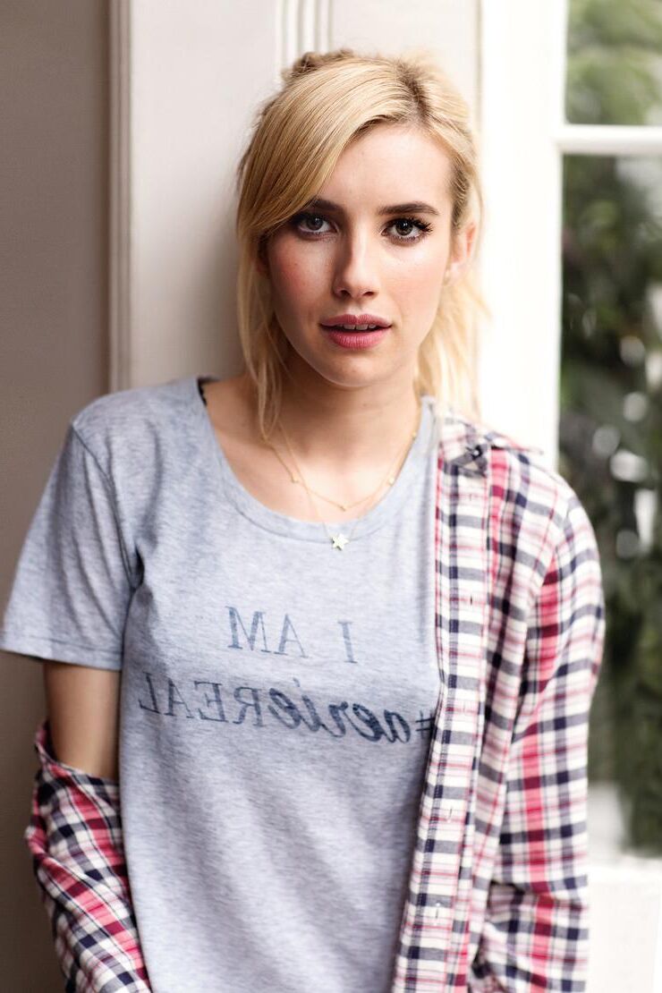 Emma Roberts 