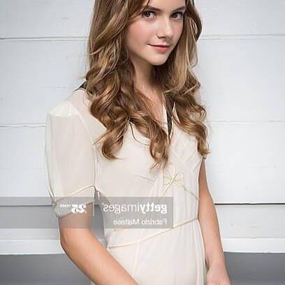 Emilia Jones is hot 