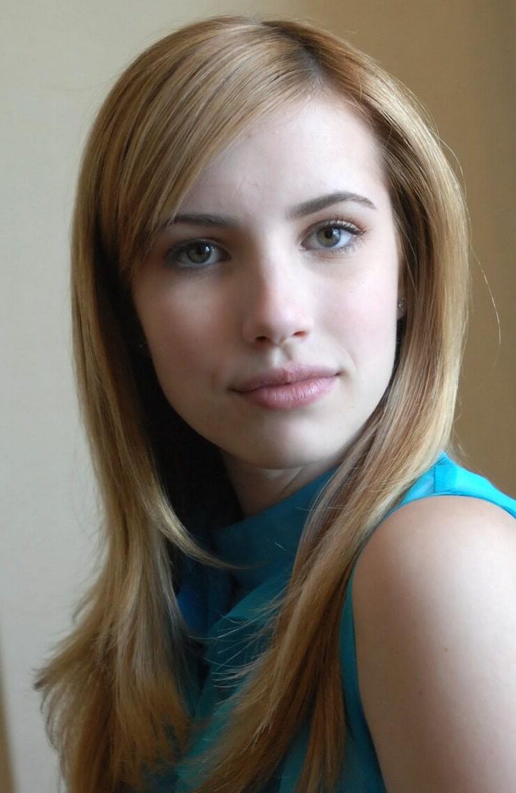 Emma Roberts 
