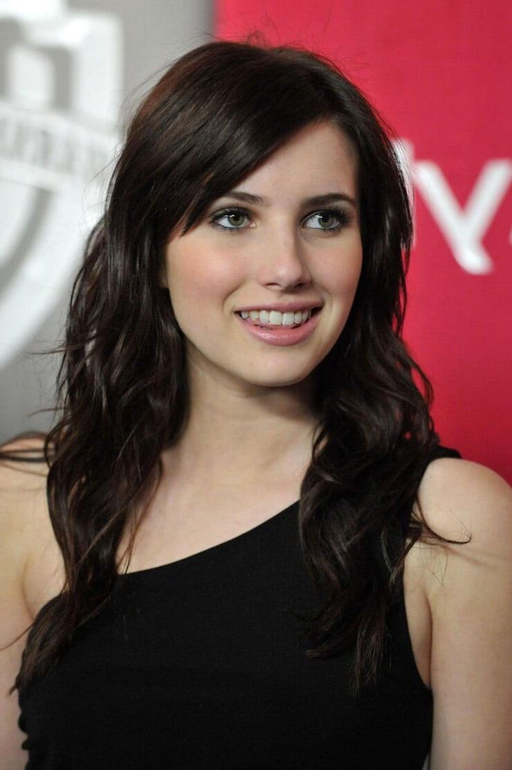 Emma Roberts 