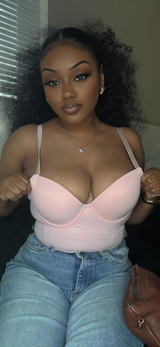 Ebony thots en todas partes