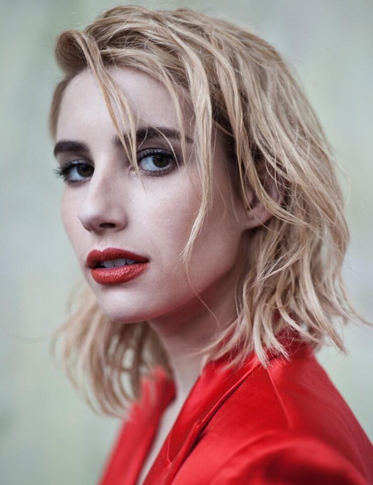 Emma Roberts 