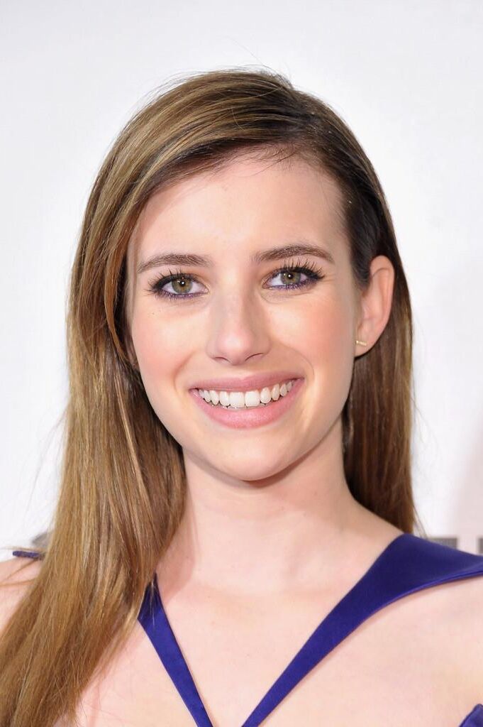 Emma Roberts 