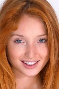 Random The Red Fox (Michelle H) non nude 