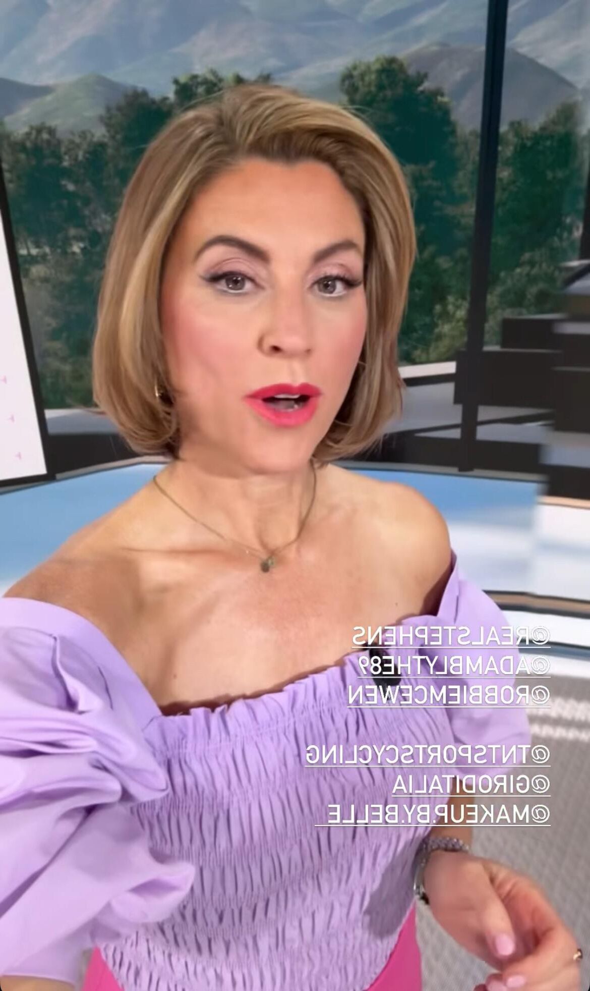 イギリスのスポーツテレビの痴女Orla Chennaouiは性交のように熱く見えます
