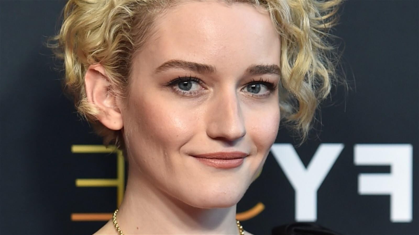 Julia Garner