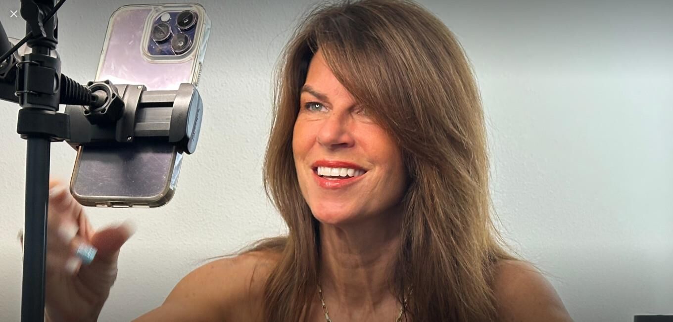 MILF Mary Screen Shots 