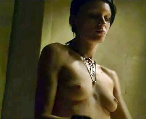 Celebrity Breasts 
