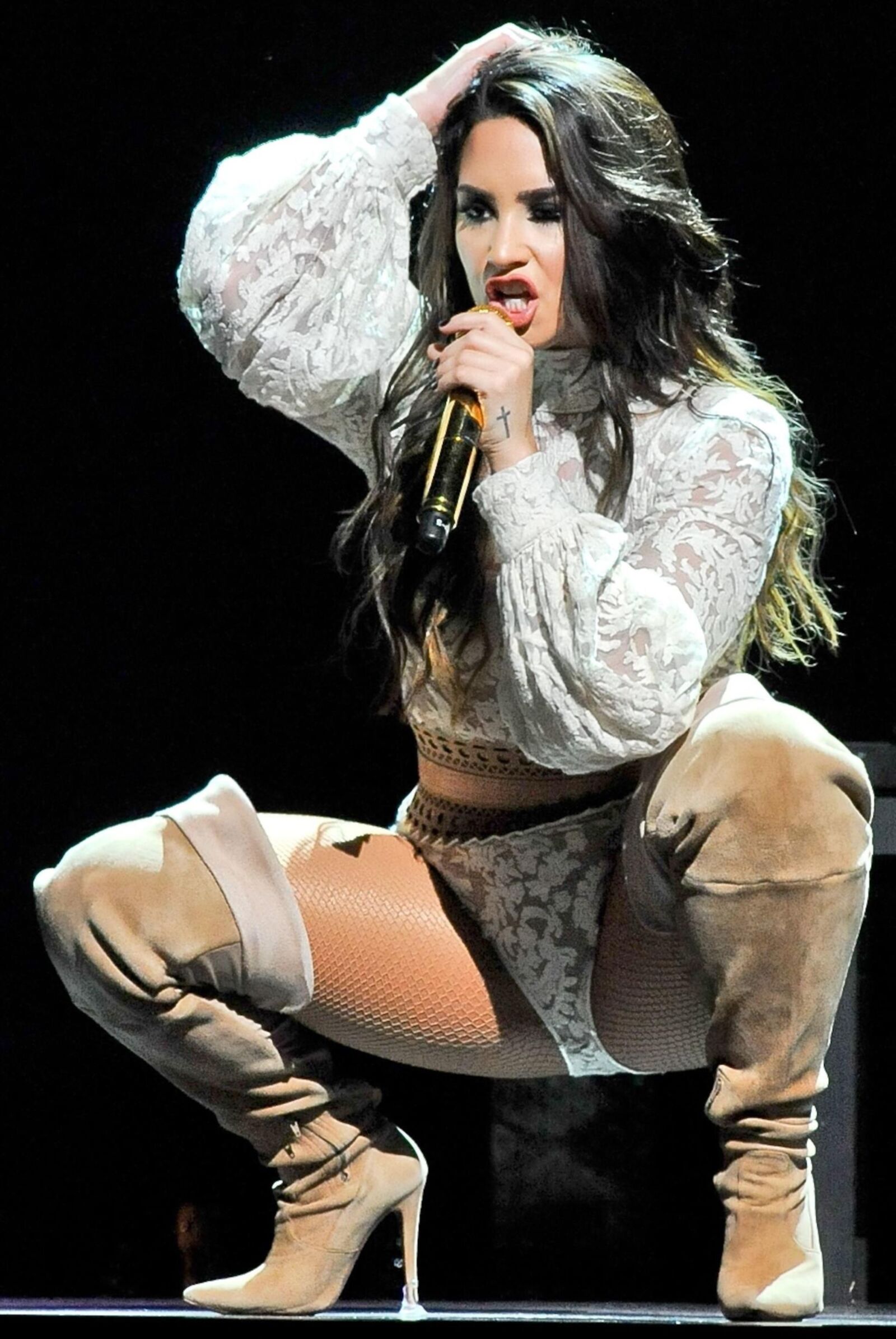 Celebs Love Fuck Me Now Boots!! 