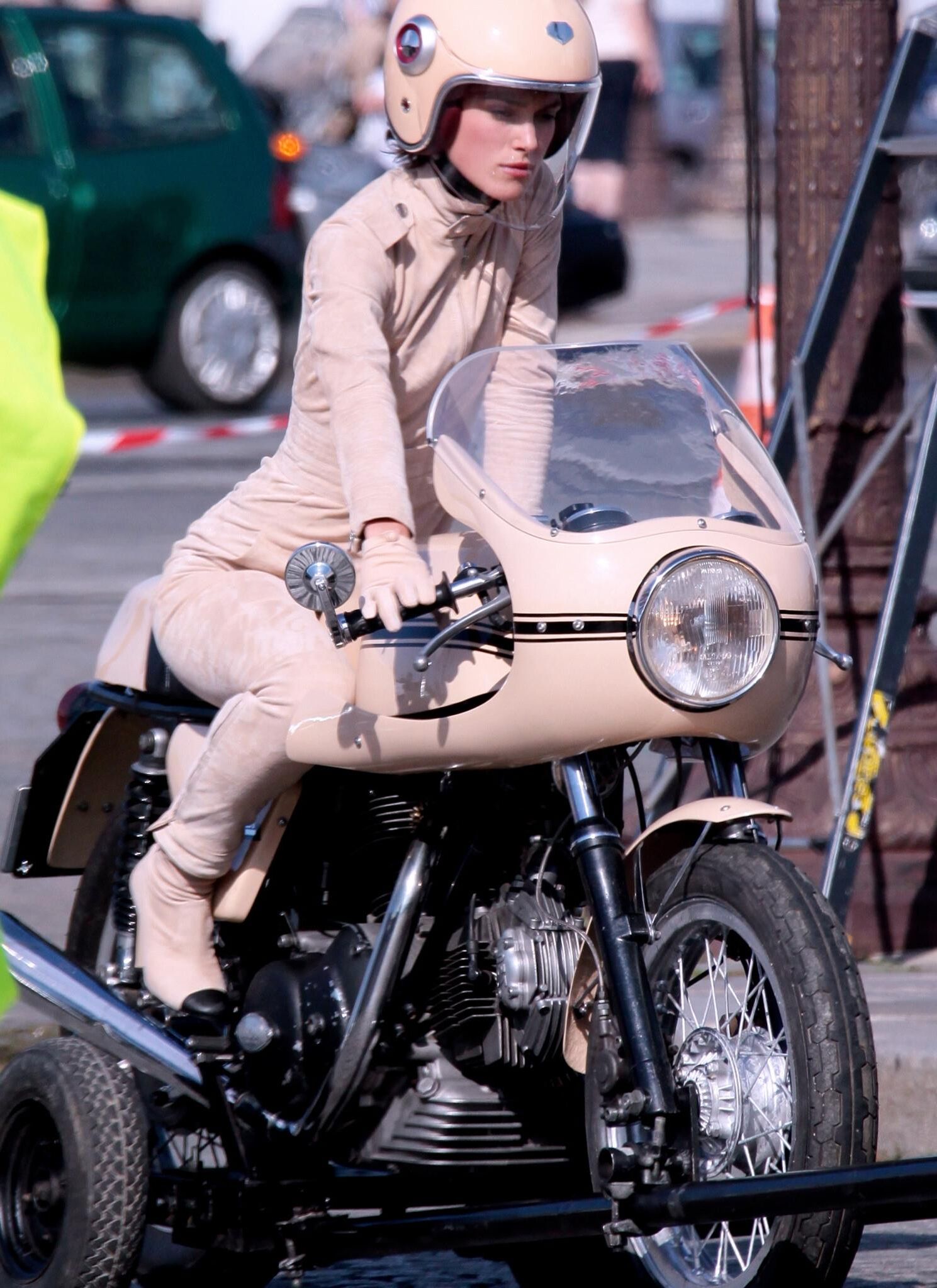 Keira Knightley Hot Teasing Outfit