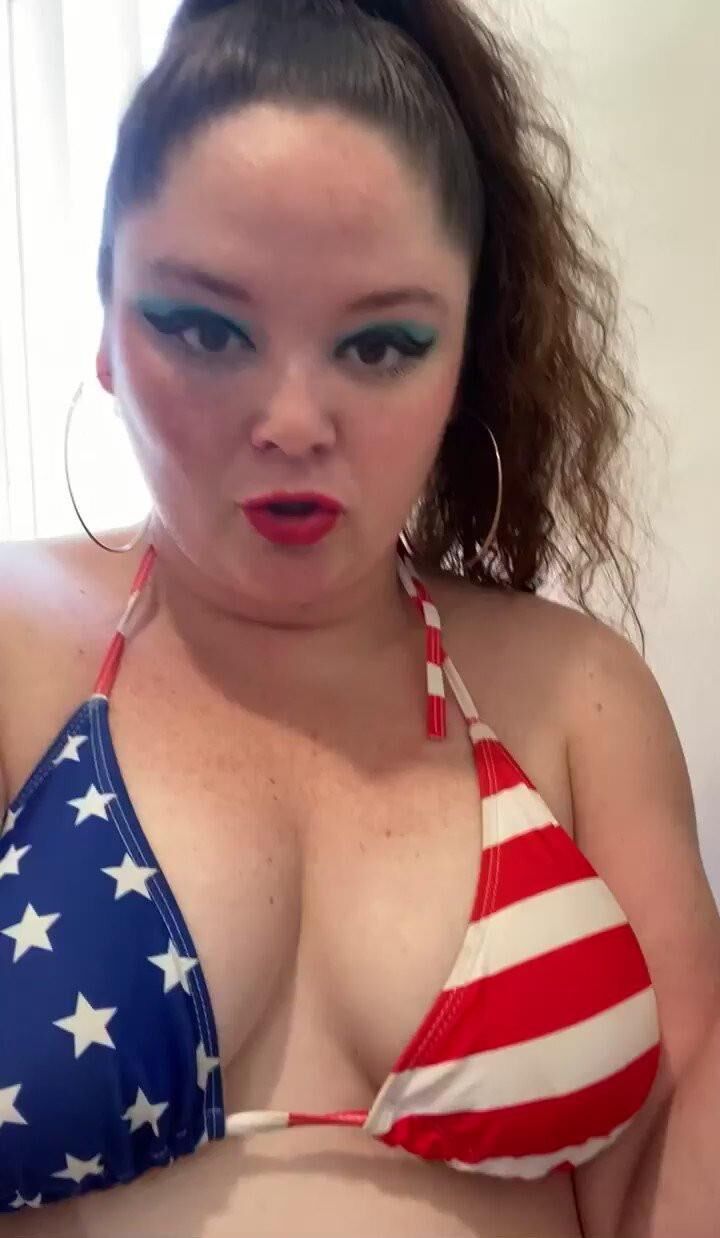 megan stalter