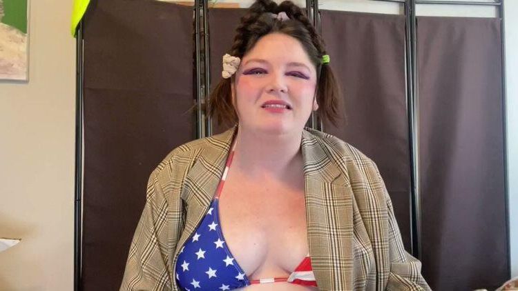 megan stalter