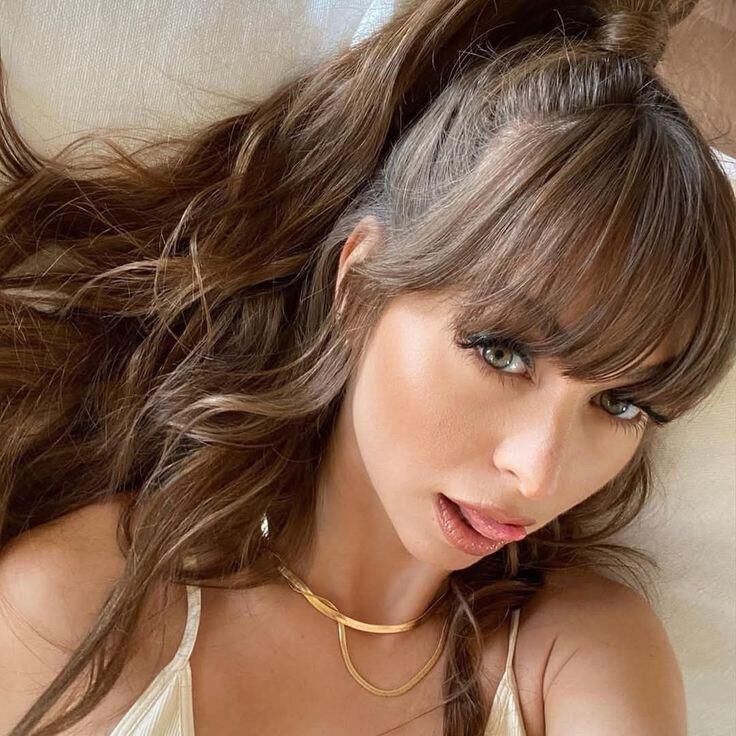 Riley Faves (sexy)