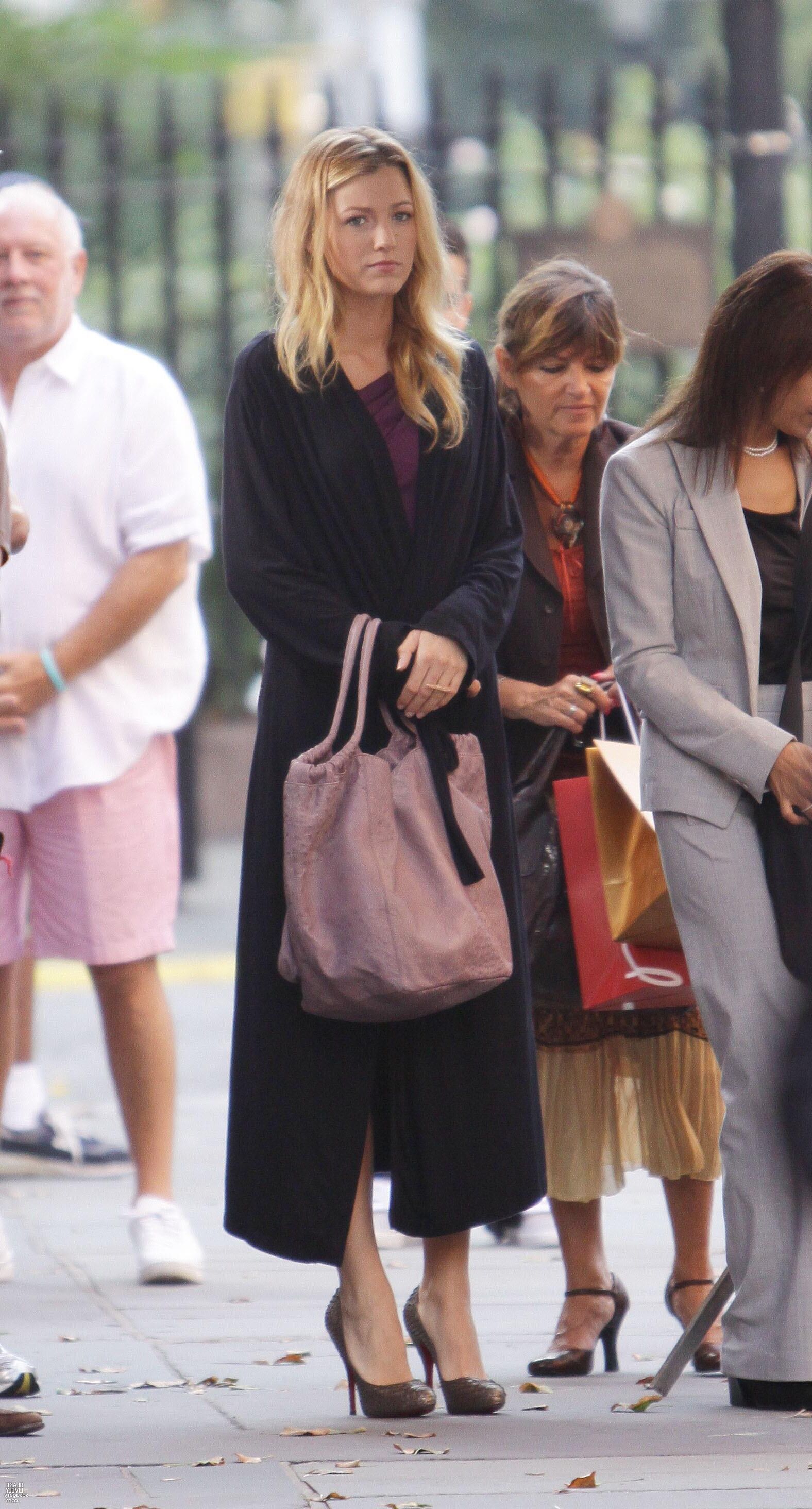 Blake Lively Drehing Gossip Girl, August,