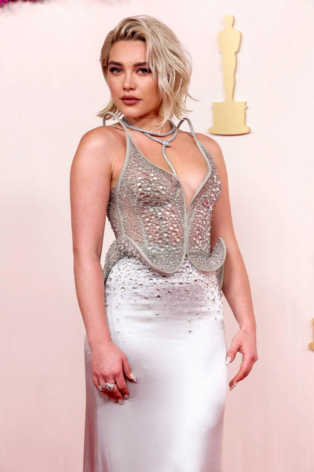 Florence Pugh Master guilty pleasure 