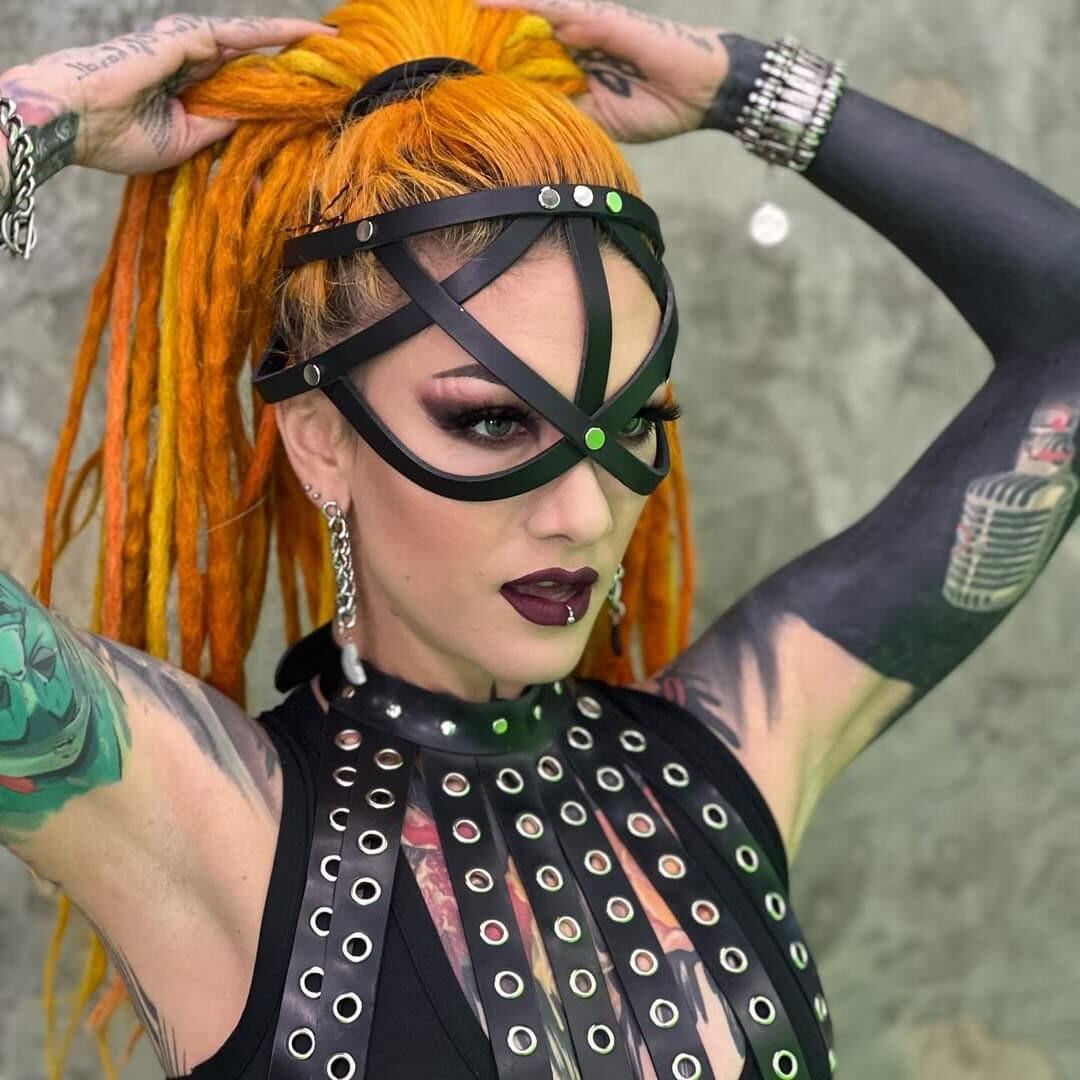Lena Scissorhands
