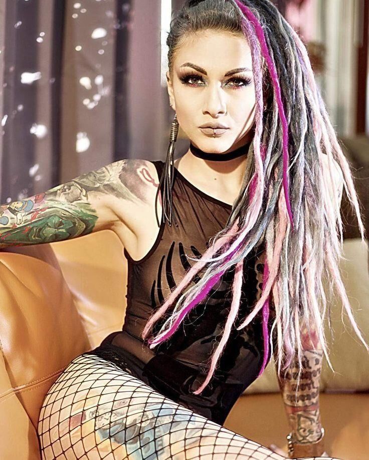 Lena Scissorhands