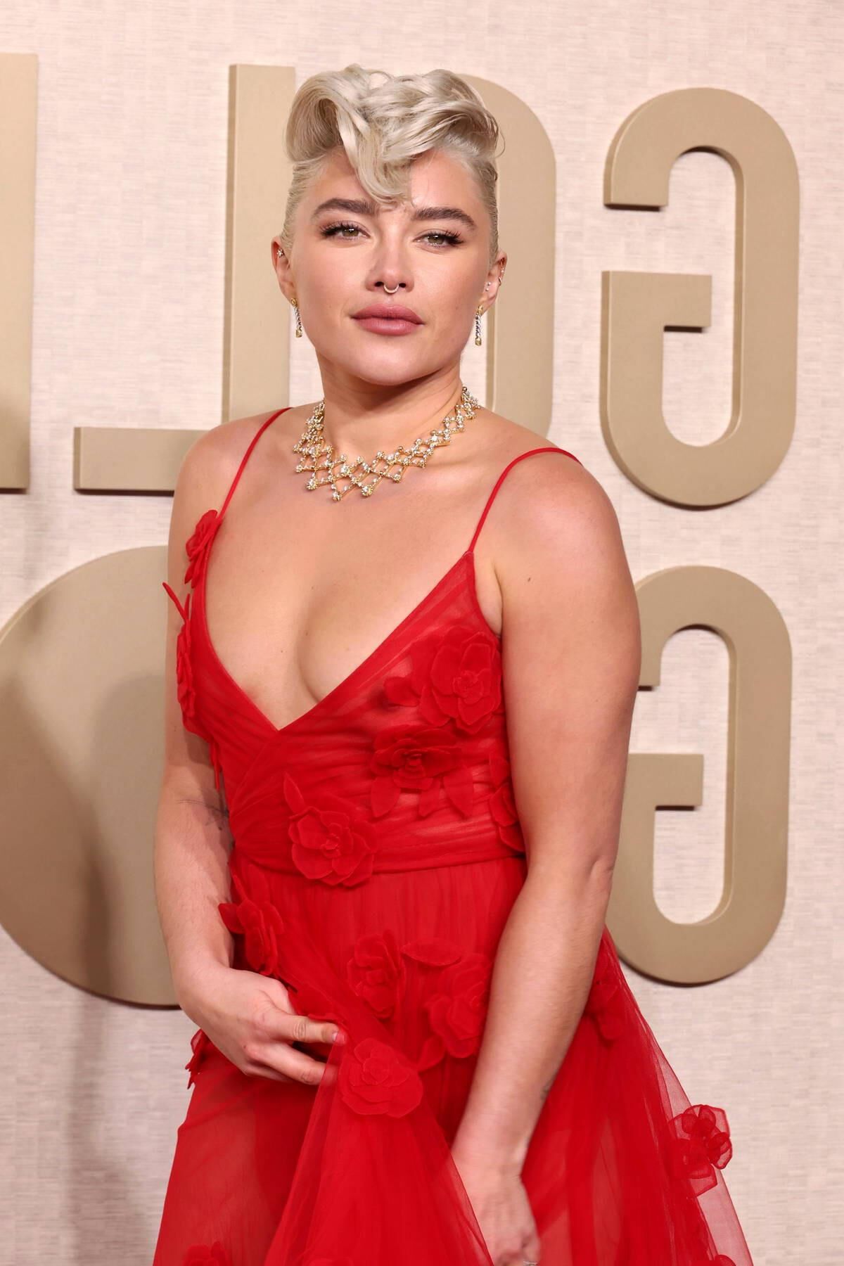 Florence Pugh Master guilty pleasure 