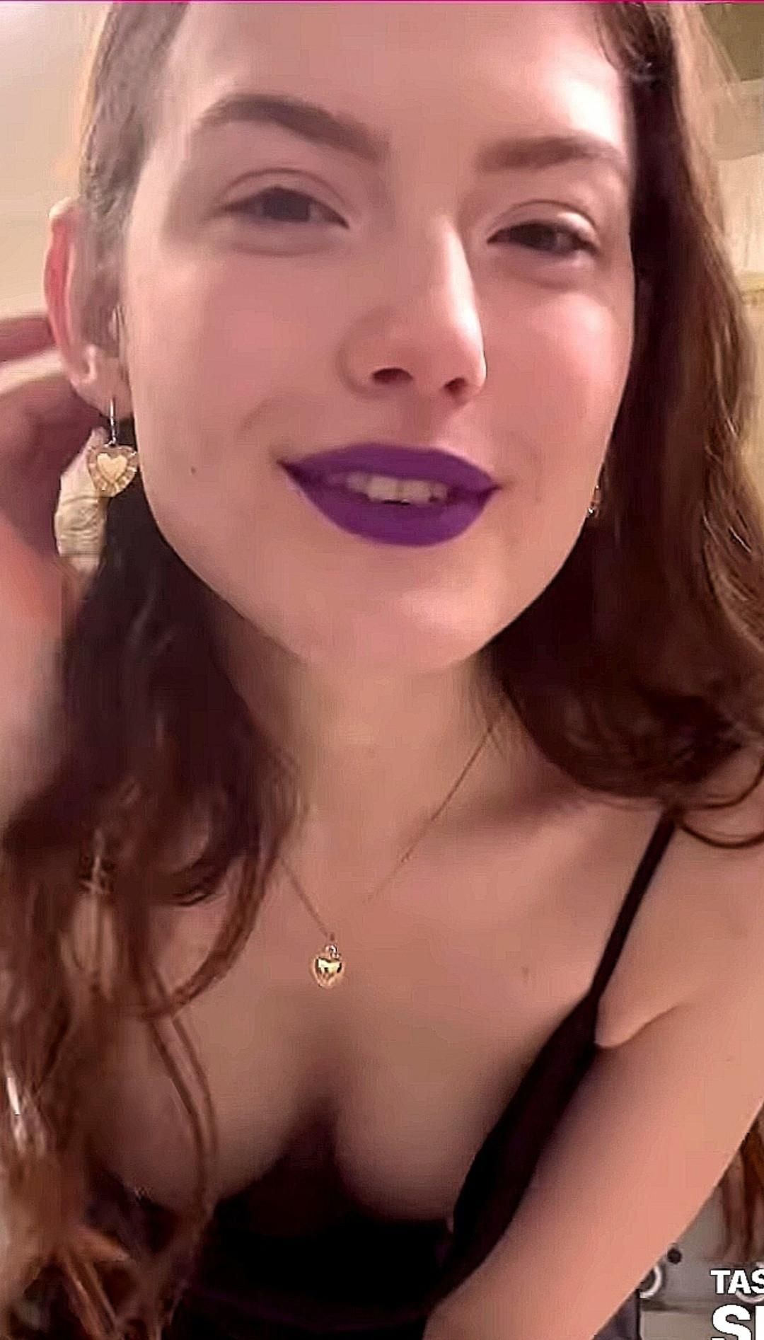 Sara Korbelova ()
