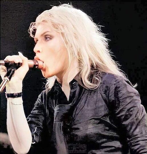 Hot Debbie Harry.