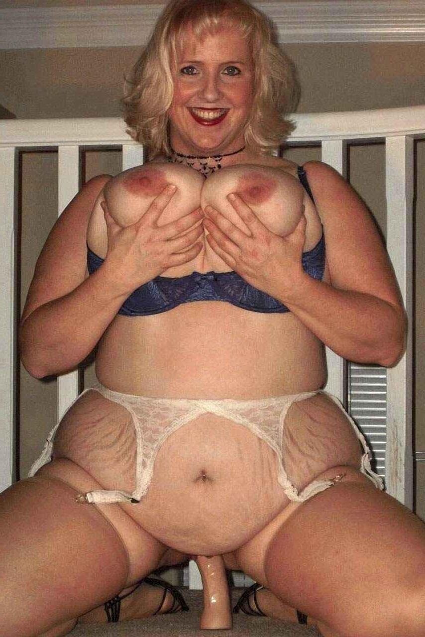 巨乳BBWポルノスターダフネストーン