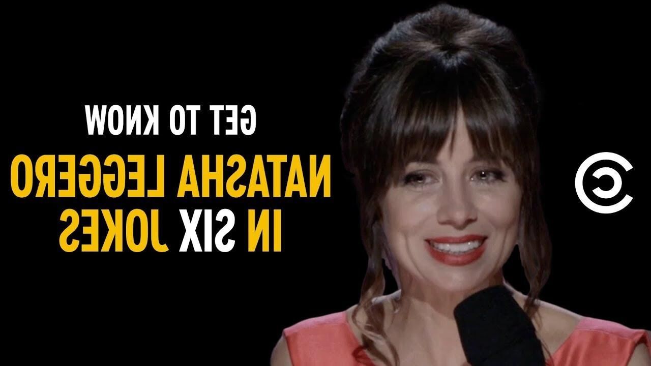 Nude US -Komiker und Schauspielerin Natasha Leggero