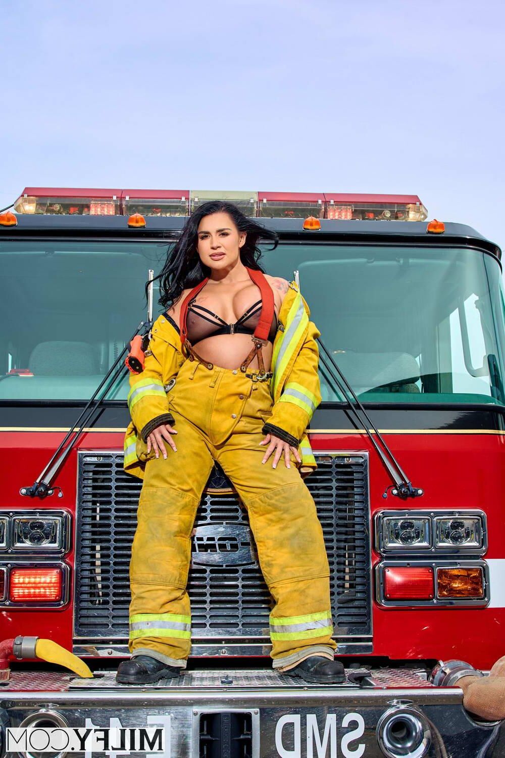 Eva Angelina Yes Chief