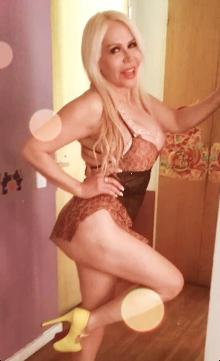 Alejandra Pradon