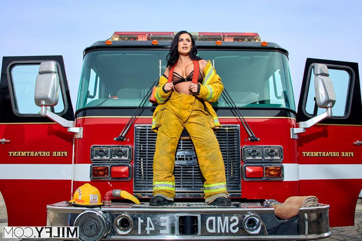 Eva Angelina Yes Chief