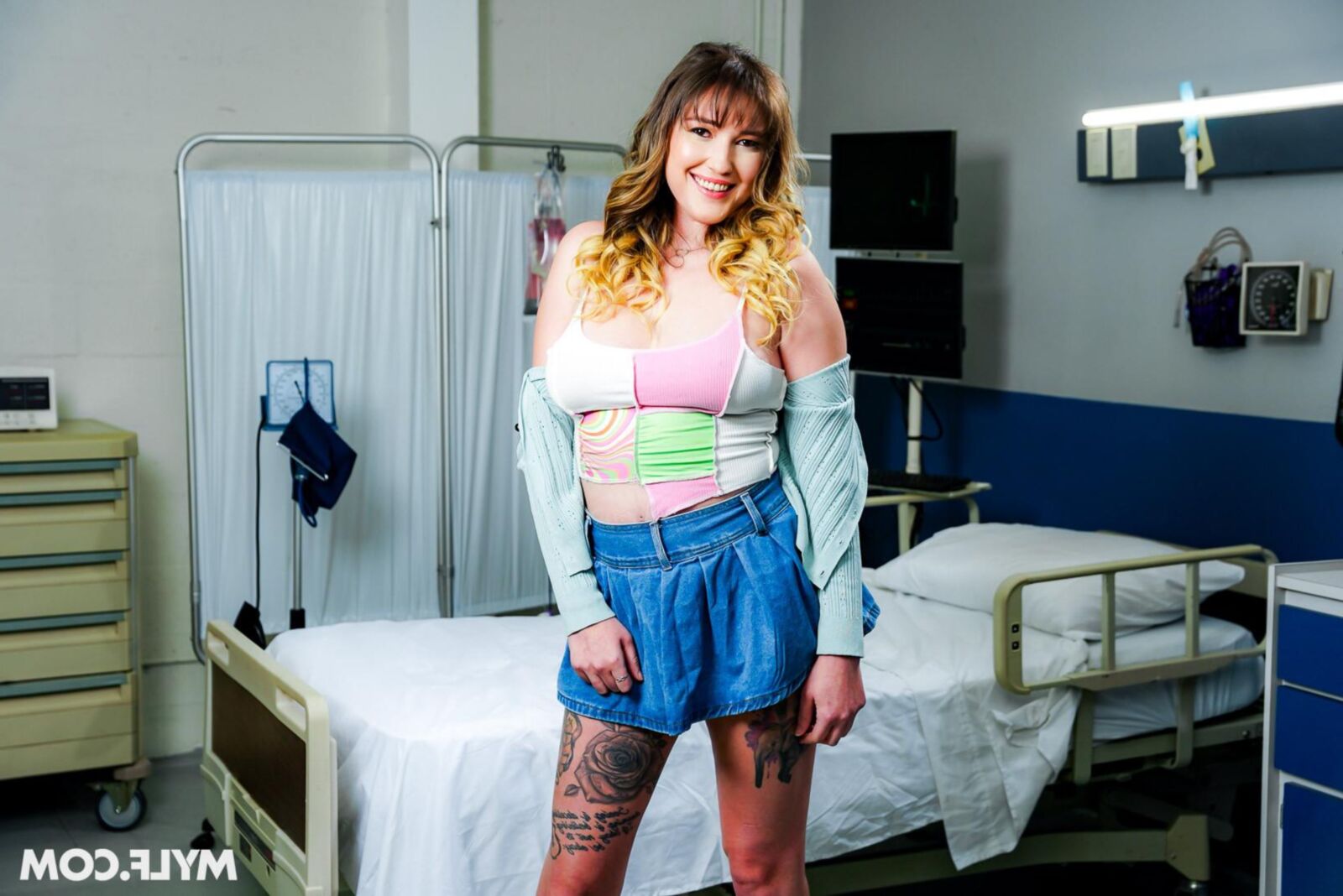 Katie Kinz yo Husband Must Leave Before the Doctor Examines 