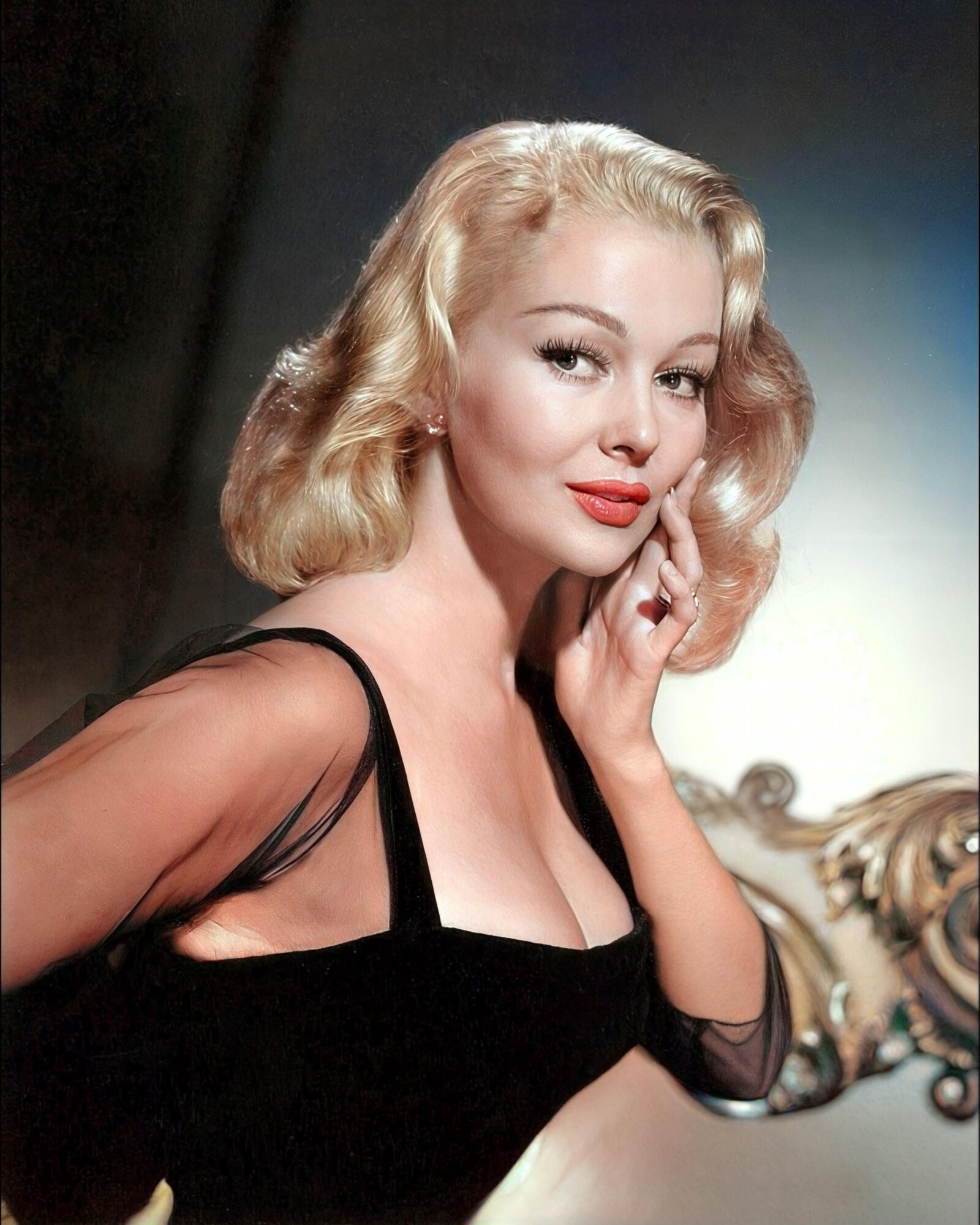 La actriz vintage Greta Thyssen en Hyper Resolution